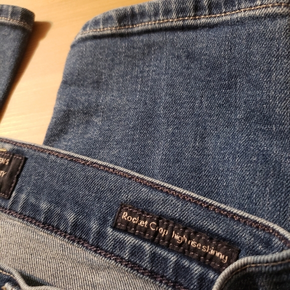 Citizens of Humanity Rocket Crop High Rise Skinny Jeans - Picture 12 of 14